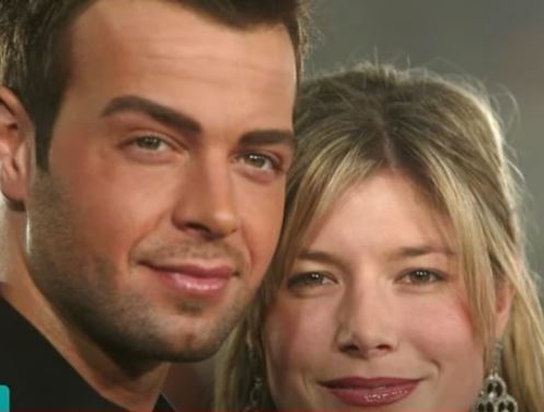 Michelle Vella was married to Joey Lawrence from 2002 to 2005